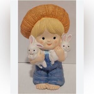 Enesco Country Cousins - Scooter holding bunnies savings bank 1983 T11